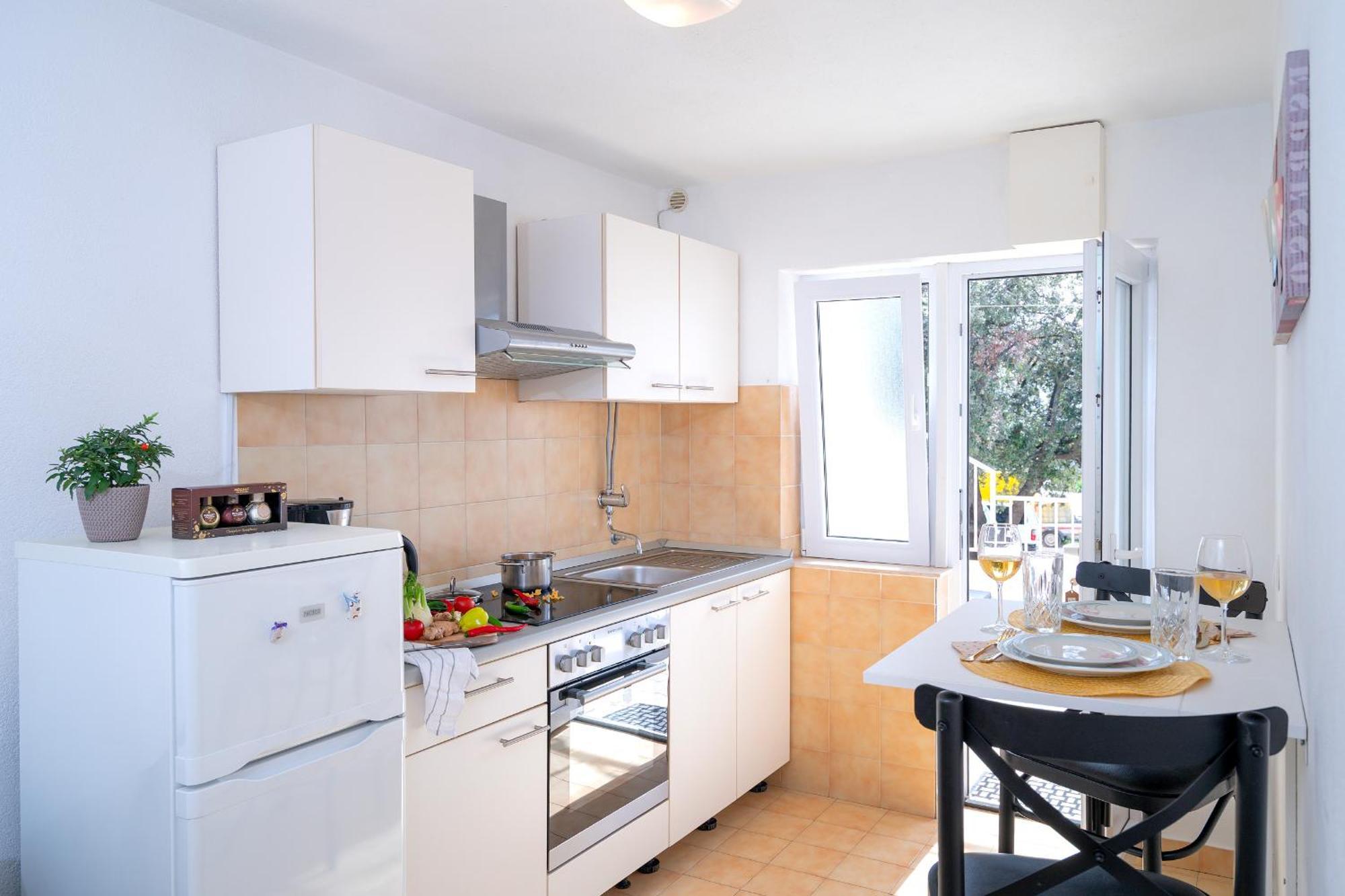 Apartments Lucic Хвар Экстерьер фото